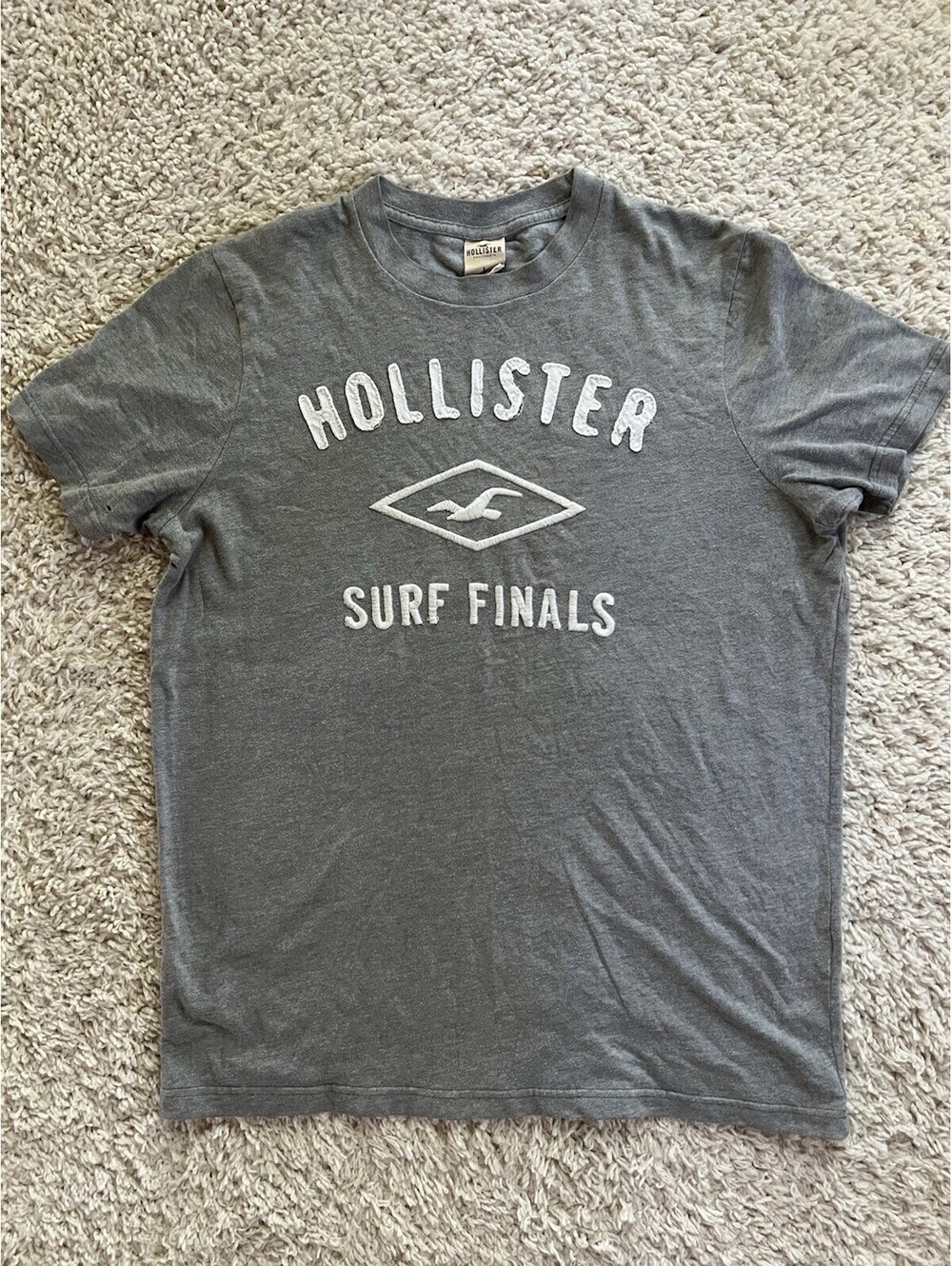 Vintage Hollister T Shirt Gray Size Large Short Sleeve Y2K Surf Style T
